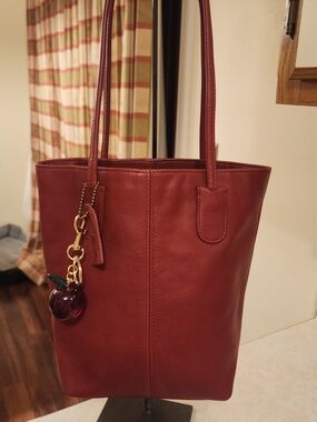 vintage maroon leather Coach tote
